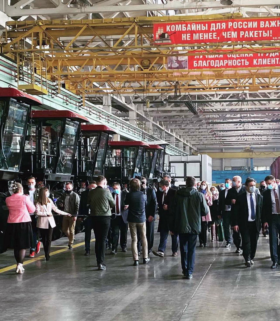 Брянсксельмаш московский просп 86 стр 4 фото АЛЕКСАНДР НОВИКОВ ПОСЕТИЛ "БРЯНСКСЕЛЬМАШ"