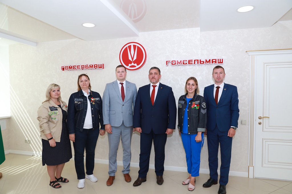 2022-08-04-ЦК БРСМ у Новикова 2.JPG