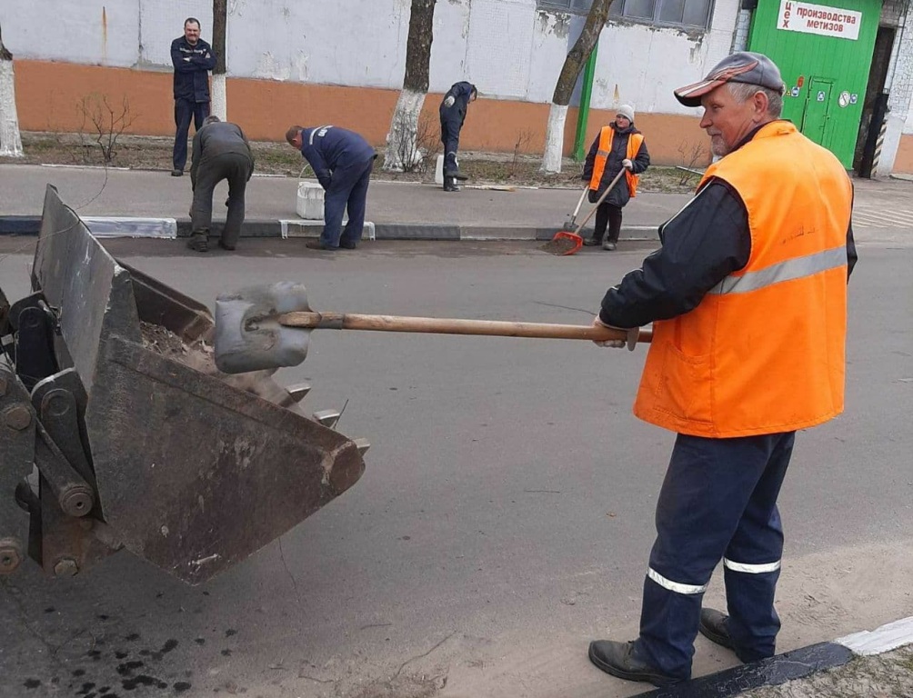 2021_04_20_субботник - ЗЛиН.jpg