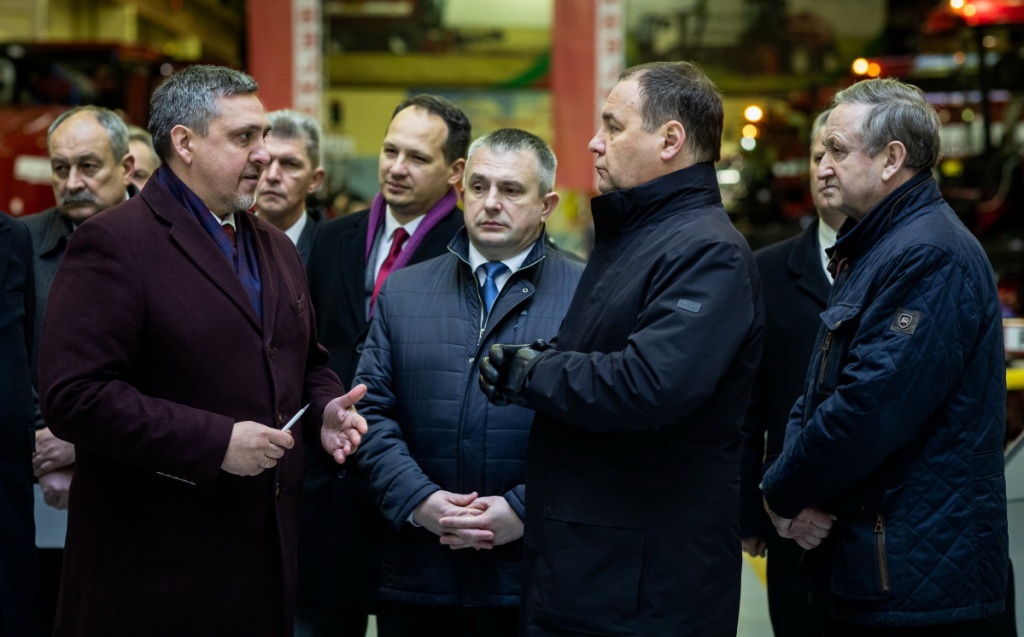 Новиков и Головченко фото Ивана Яривановича СБ.jpg