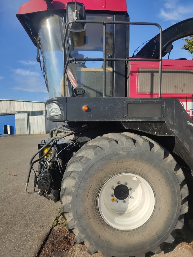 Кормоуборочный комбайн FS80