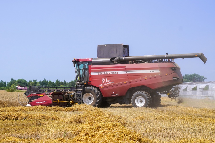 Зерноуборочный комбайн GH800 / GH810