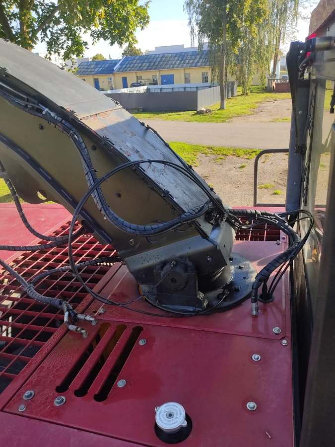 Кормоуборочный комбайн FS80