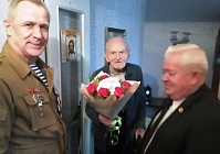 С Днем защитников Отечества поздравили гомсельмашевского Героя 