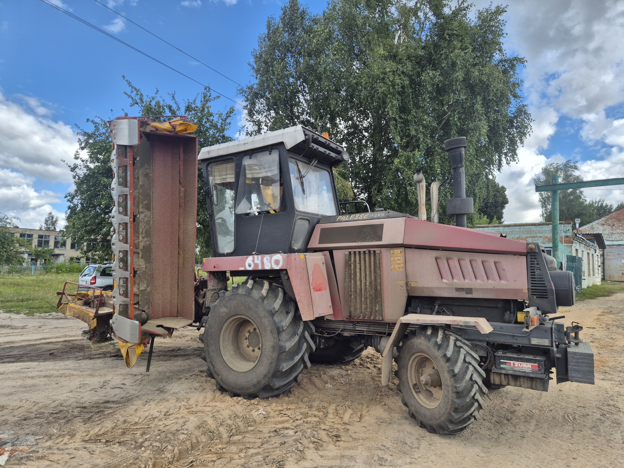Универсальное энергетическое средство УЭС-280