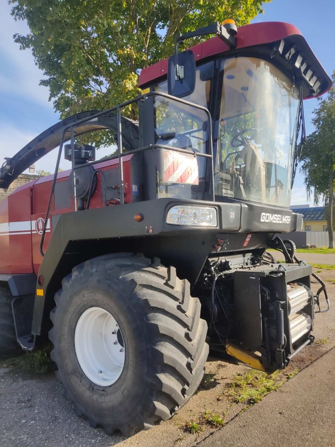 Кормоуборочный комбайн FS80