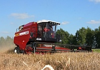 Первой покупкой нового сельхозкооператива стали комбайны КЗС-10